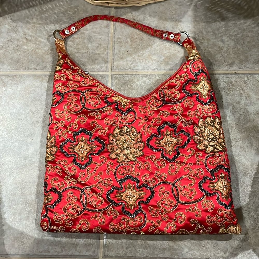 Hobo bag. Light weight beaded silk bag.